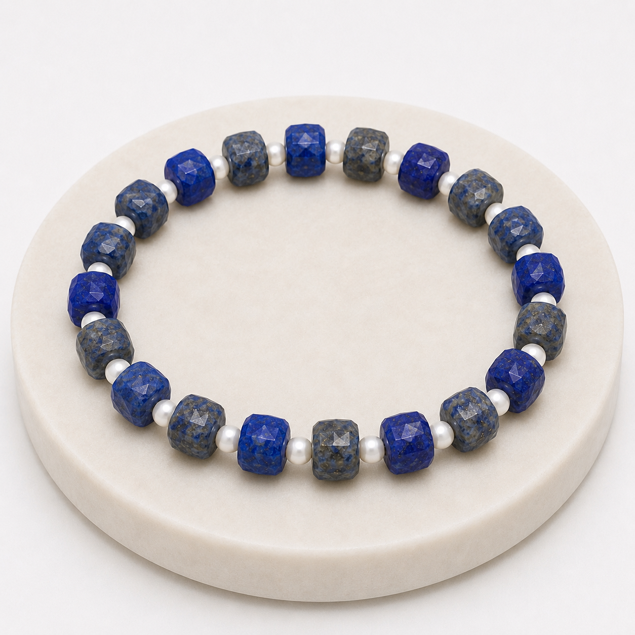 Bacvıa Doğal Taş Sertifikalı 7X7 MM Küp Faset Kesim Lapis Lazuli & 4 MM Küre Kesim Sedef Bileklik